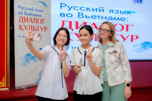 Chúng em muốn sang trường cô học Chúng em muốn sang trường cô học - Sputnik Việt Nam