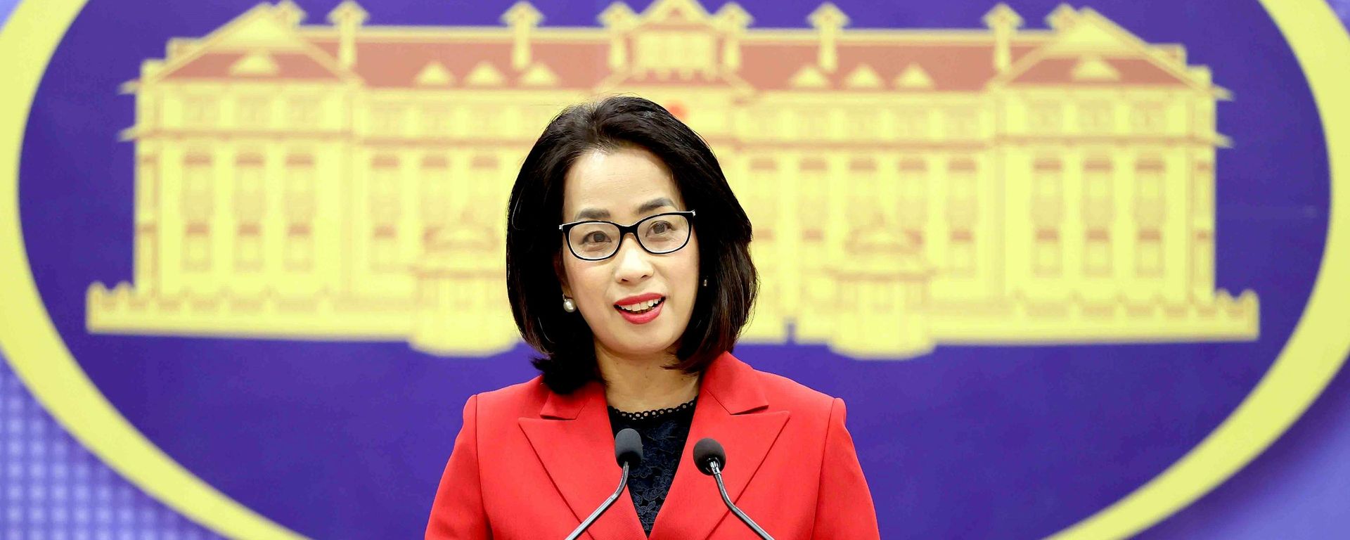 Người phát ngôn Bộ Ngoại giao Phạm Thu Hằng trả lời câu hỏi của các cơ quan báo chí trong nước và quốc tế - Sputnik Việt Nam, 1920, 15.10.2026