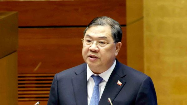 ồng chí Phạm Gia Túc, Ủy viên Bộ Chính trị, Phó Thủ tướng Thường trực Chính phủ giới thiệu chuyên đề “Báo cáo đánh giá tình hình phát triển kinh tế - xã hội, thực hiện ngân sách nhà nước năm 2026; dự kiến kế hoạch phát triển kinh tế - xã hội, dự toán ngân sách nhà nước năm 2027”. - Sputnik Việt Nam