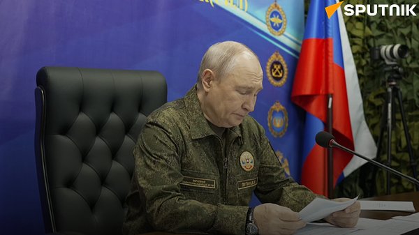 Tổng thống Putin đã tới thăm Sở chỉ huy phụ trợ của nhóm quân hợp thành - Sputnik Việt Nam