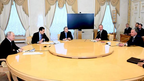 Tổng thống Nga Vladimir Putin đã bày tỏ sự quan tâm của Nga đối với việc khôi phục hợp tác kinh tế với Mỹ trong cuộc gặp đặc phái viên Mỹ Steve Witkoff - Sputnik Việt Nam