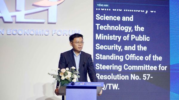 Phó Chủ tịch UBND Thành phố Hồ Chí Minh Trương Minh Huy Vũ phát biểu tại chương trình - Sputnik Việt Nam