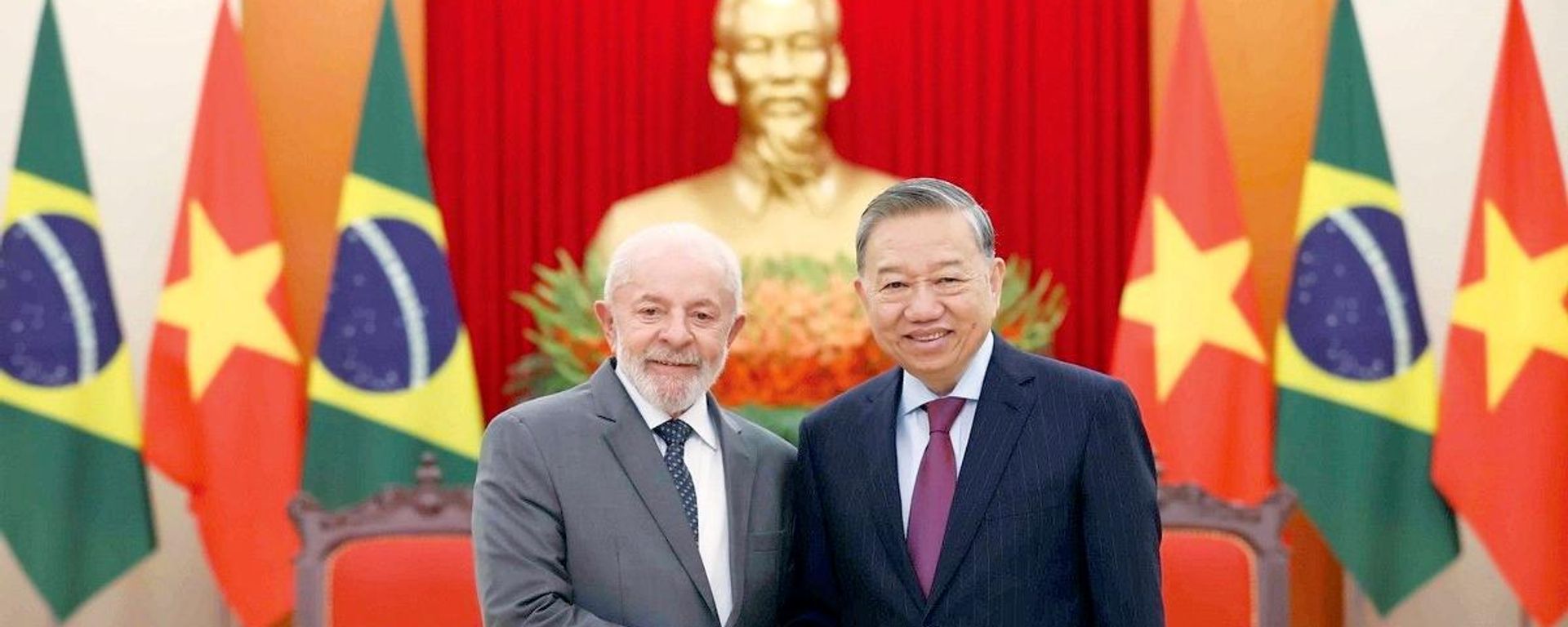 Tổng Bí thư Tô Lâm tiếp Tổng thống Cộng hòa Liên bang Brazil Luiz Inácio Lula da Silva.  - Sputnik Việt Nam, 1920, 26.10.2026