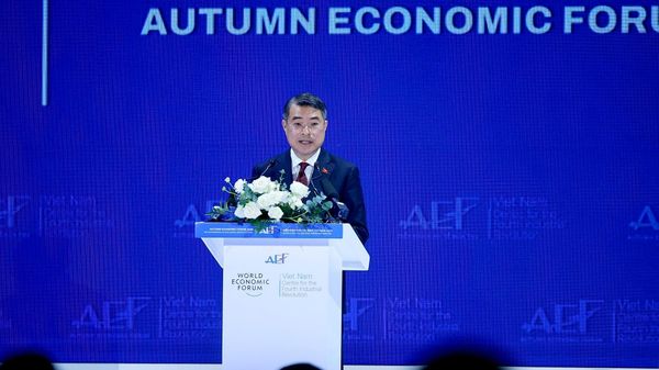 Thủ tướng Lê Minh Hưng phát biểu tại Phiên toàn thể cấp cao Diễn đàn Kinh tế Mùa thu 2026 (AEF 2026) - Sputnik Việt Nam