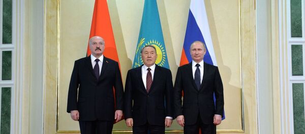 Vladimir Putin, Aleksandr  Lukashenko vả Nursultan Nazarbayev - Sputnik Việt Nam