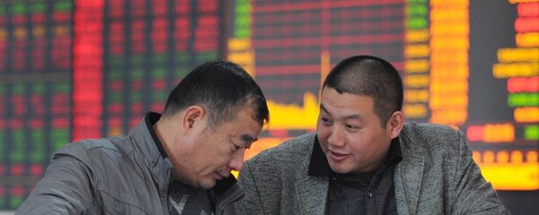 Thị trường Trung Quốc xuống dưới ngưỡng thấp nhất của năm ngoái Thị trường Trung Quốc xuống dưới ngưỡng thấp nhất của năm ngoái - Sputnik Việt Nam
