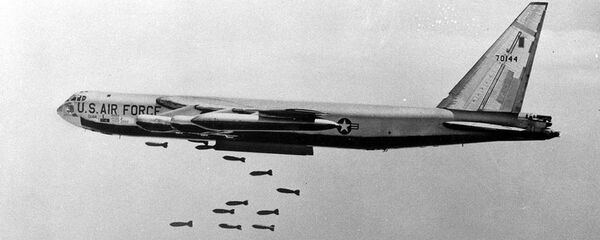B-52 B-52 - Sputnik Việt Nam