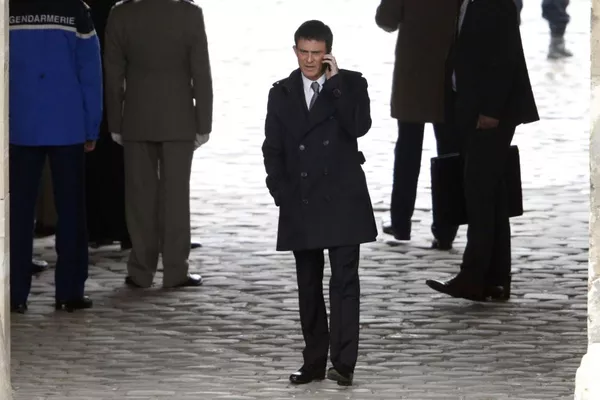 Thủ tướng Pháp Manuel Valls điện đàm ở Paris Thủ tướng Pháp Manuel Valls điện đàm ở Paris - Sputnik Việt Nam