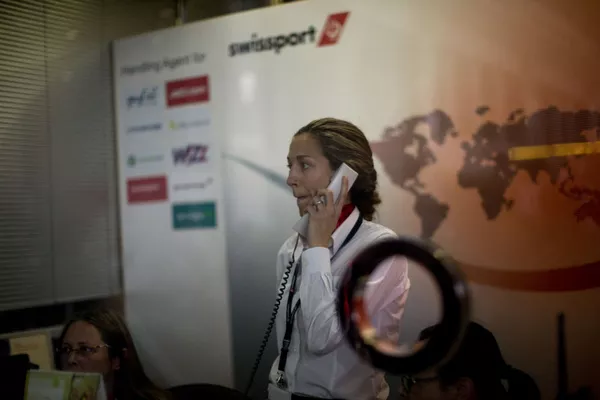 Nhân viên Swissport tại sân bay Barcelona Nhân viên Swissport tại sân bay Barcelona - Sputnik Việt Nam