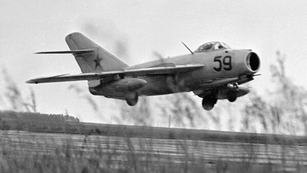 MiG-17 - Sputnik Việt Nam