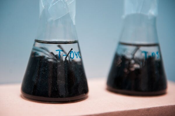 Một loại vật liệu nano-carbon dùng cho bộ tích điện của xe ô tô lai - Sputnik Việt Nam