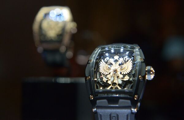 Ngôi sao điện ảnh Gerard Depardieu quảng cáo bộ sưu tập đồng hồ Cvstos Tôi tự hào là công dân Nga - Sputnik Việt Nam