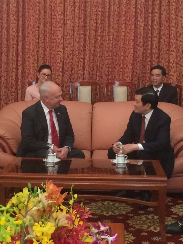 Chủ tịch nước Việt Nam Trương Tấn Sang gặp Đại sứ Nga tại Việt Nam Konstantin Vnukov Chủ tịch nước Việt Nam Trương Tấn Sang gặp Đại sứ Nga tại Việt Nam Konstantin Vnukov - Sputnik Việt Nam