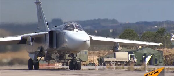 Syria: Chiến đấu cơ Nga cất cánh từ căn cứ không quân Hmeymim - Sputnik Việt Nam