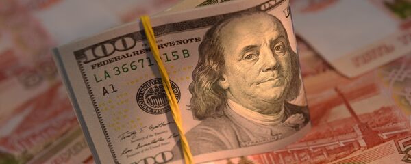 Tiền rub và tiền đôla - Sputnik Việt Nam