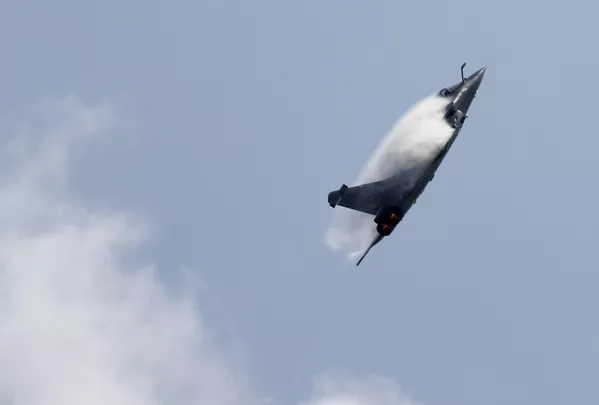 Máy bay tiêm kích Dassault Rafale ở Singapore Airshow 2016 Máy bay tiêm kích Dassault Rafale ở Singapore Airshow 2016 - Sputnik Việt Nam