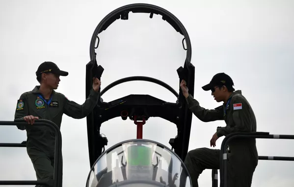 Chiến đấu cơ F-16 tại Singapore Airshow 2016. Chiến đấu cơ F-16 tại Singapore Airshow 2016. - Sputnik Việt Nam