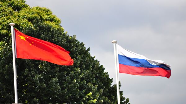 Chinese and Russian flags - Sputnik Việt Nam