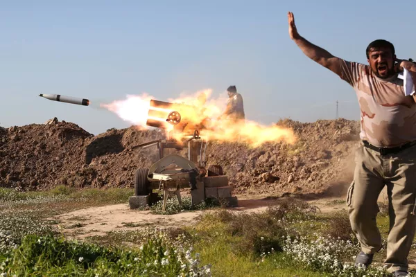 Nã pháo ở đông bắc Iraq Nã pháo ở đông bắc Iraq - Sputnik Việt Nam