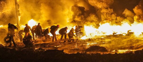 Cuộc đụng độ giữa người biểu tình với cảnh sát ở trung tâm thành phố Cuộc đụng độ giữa người biểu tình với cảnh sát ở trung tâm thành phố - Sputnik Việt Nam