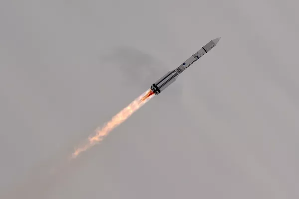 Tên lửa đẩy Proton-M phóng từ sân bay vũ trụ Baikonur Tên lửa đẩy Proton-M phóng từ sân bay vũ trụ Baikonur - Sputnik Việt Nam