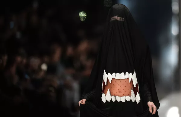 Người mẫu Tuần lễ thời trang Mercedes-Benz Fashion Week Russia Người mẫu Tuần lễ thời trang Mercedes-Benz Fashion Week Russia - Sputnik Việt Nam