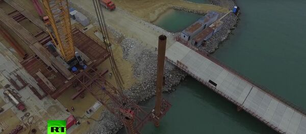 Từ tầm cao chim bay: Công trình kỳ vĩ xây cầy Kerch Từ tầm cao chim bay: Công trình kỳ vĩ xây cầy Kerch - Sputnik Việt Nam