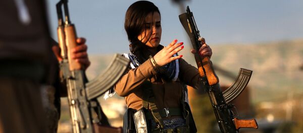 Nữ dân quân người Kurd trước thềm Năm mới của vùng Ba Tư - Sputnik Việt Nam