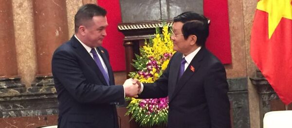 Chủ tịch nước Việt Nam Trương Tấn Sang  tiếp  thống đốc Primorye thuộc LB Nga Vladimir Miklushevsky - Sputnik Việt Nam