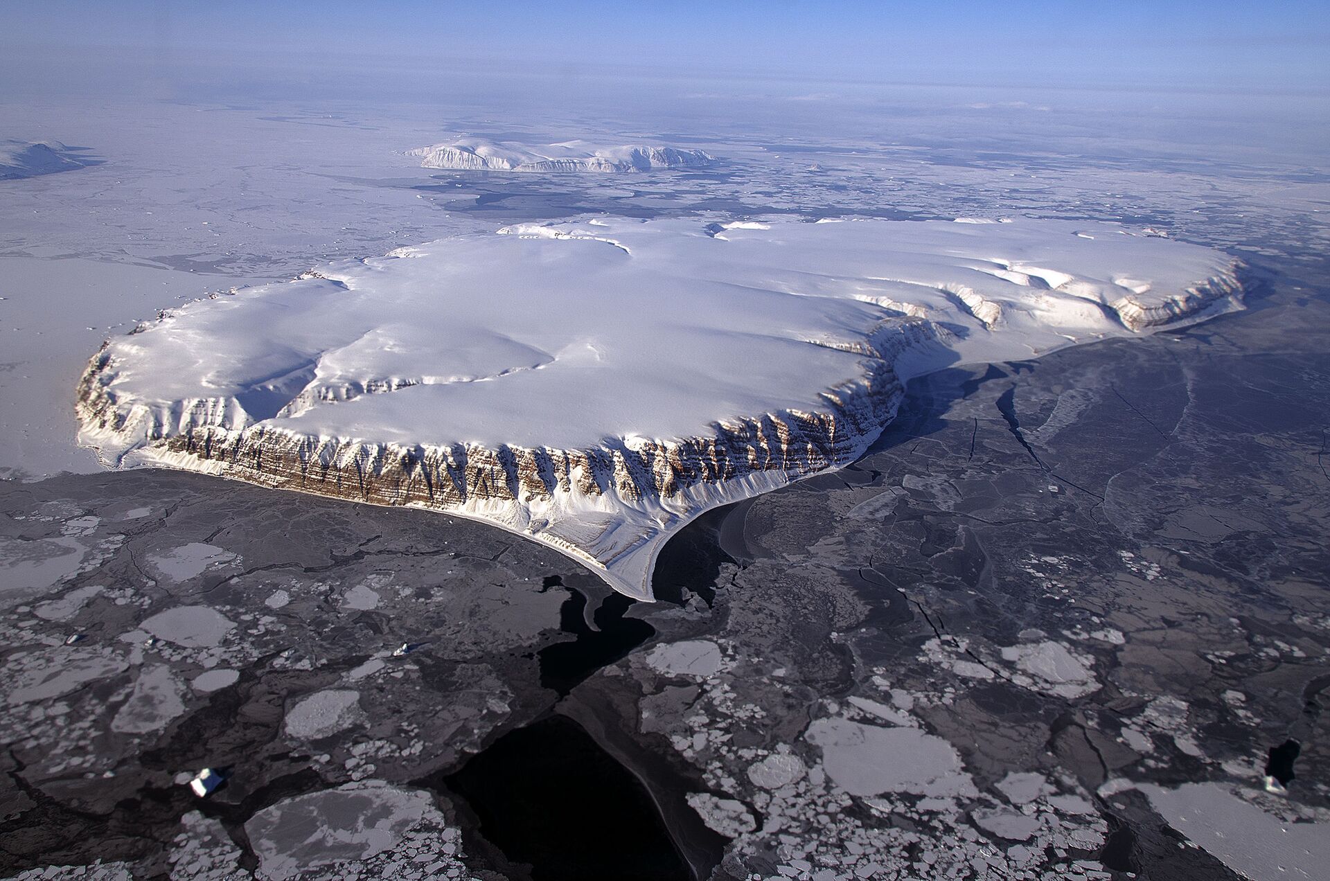 Phong cảnh vịnh hẹp Wolstenholme ở tây bắc Greenland - Sputnik Việt Nam, 1920, 22.01.2024