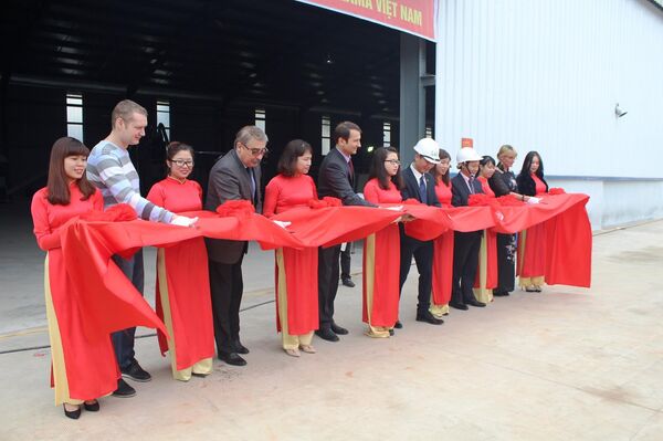 Lễ khai trương dây chuyền sản xuất của doanh nghiệp Sagama Vietnam - Sputnik Việt Nam