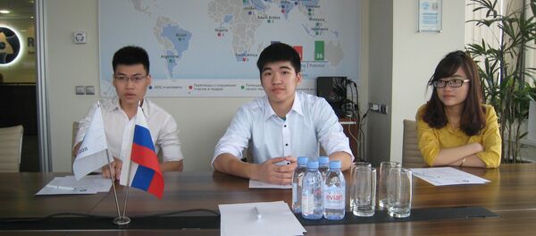 Сác chuyên gia Việt Nam dành cho công việc tại nhà máy điện hạt nhân đang được đào tạo tại  MiFi – Đại học  Quốc gia  Nghiên cứu hạt nhân của Nga. - Sputnik Việt Nam