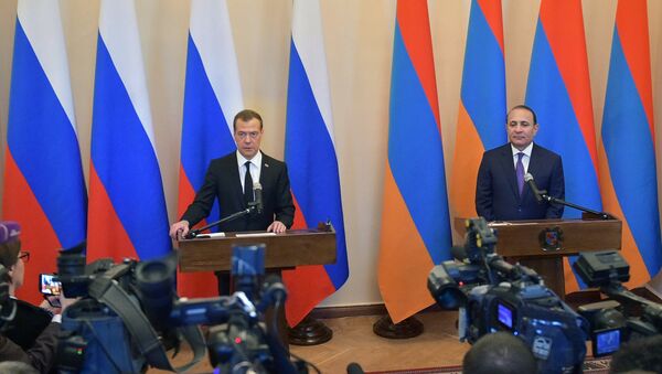 Dmitry Medvedev ở Armenia - Sputnik Việt Nam