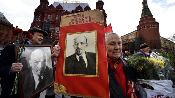 Những người cộng sản kỷ niệm ngày sinh Lenin trên Quảng trường Đỏ - Sputnik Việt Nam