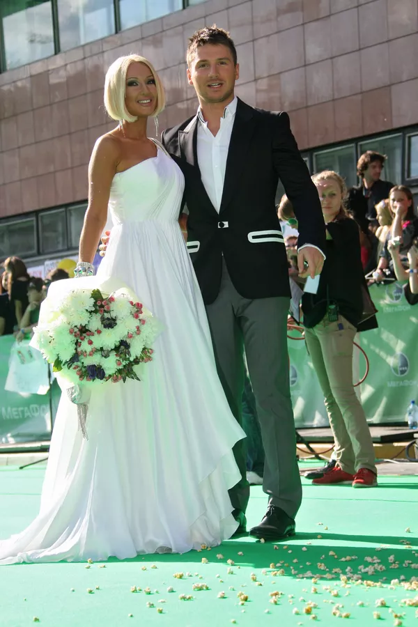 Sergey Lazarev và Lera Kudryavtseva tại khai mạc lễ trao giải Muz-TV 2009 ở Moskva Sergey Lazarev và Lera Kudryavtseva tại khai mạc lễ trao giải Muz-TV 2009 ở Moskva - Sputnik Việt Nam