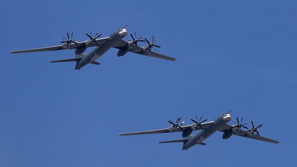 Các máy bay ném bom-tên lửa chiến lược Tu-95MS  - Sputnik Việt Nam