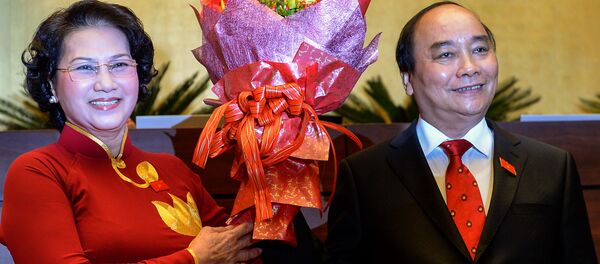 Nguyễn Thị Kim Ngân và Nguyễn Xuân Phúc - Sputnik Việt Nam