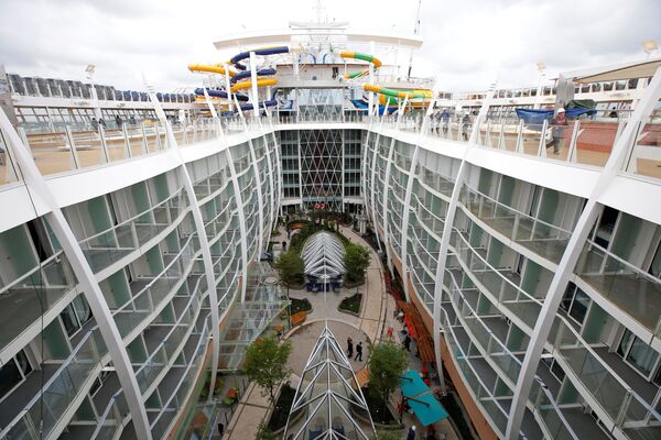 Tàu du lịch “Harmony of the seas” - Sputnik Việt Nam