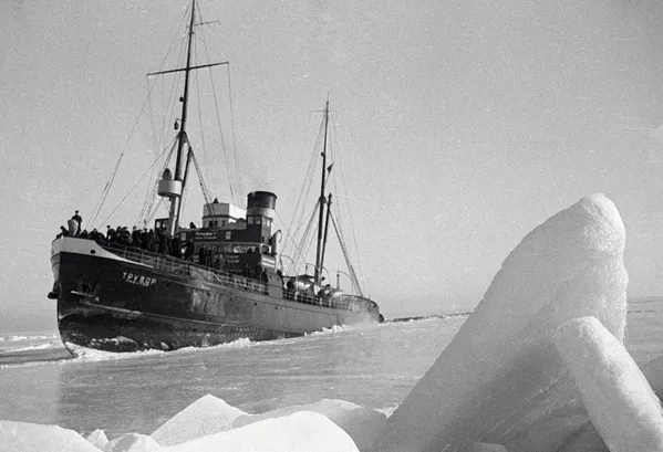 Tàu phá băngTruvor Hạm đội Baltic ở Bắc Cực Tàu phá băngTruvor Hạm đội Baltic ở Bắc Cực - Sputnik Việt Nam