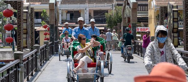 Bộ Văn hóa Liên bang Nga sẽ dạy tiếng Nga cho hướng dẫn viên du lịch ởViệt Nam Bộ Văn hóa Liên bang Nga sẽ dạy tiếng Nga cho hướng dẫn viên du lịch ởViệt Nam - Sputnik Việt Nam