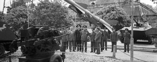 Thứ trưởng Bộ Quốc phòng Liên Xô V.Petrov tại Hà Nội - Sputnik Việt Nam