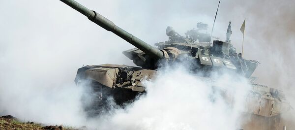 Xe tăng T-72 trong cuộc thi Tank biathlon 2016 Xe tăng T-72 trong cuộc thi Tank biathlon 2016 - Sputnik Việt Nam