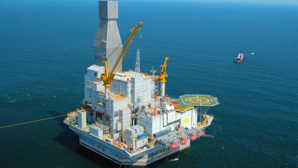 Rosneft bắt đầu khoan giếng thăm dò trên thềm lục địa Biển Okhotsk - Sputnik Việt Nam