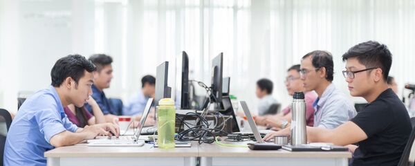 Công chức Singapore bị chặn truy cập vào Internet từ nơi làm việc - Sputnik Việt Nam