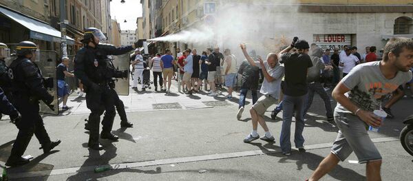 cuộc ẩu đả của fan bóng đá ở Marseille - Sputnik Việt Nam
