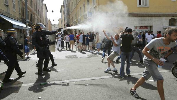 cuộc ẩu đả của fan bóng đá ở Marseille - Sputnik Việt Nam