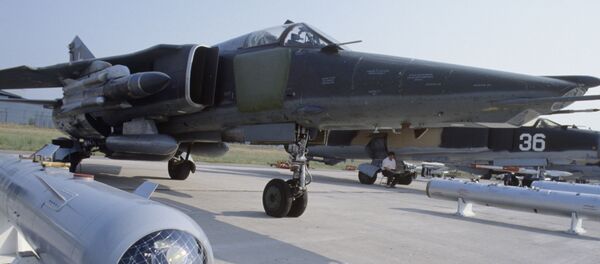 Máy bay tiêm kích ném bom MiG-27 - Sputnik Việt Nam