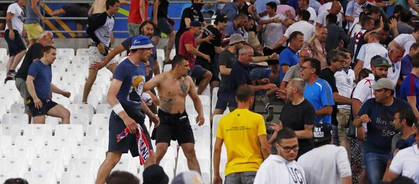 Cuộc đụng độ giữa fan Nga và Anh - Sputnik Việt Nam