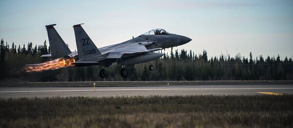 Máy bay Mỹ F-15 - Sputnik Việt Nam