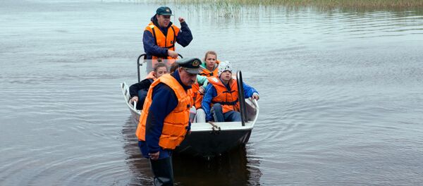 Hoạt động tìm kiếm cứu nạn ở khu vực hồ Syamozero ở Karelia - Sputnik Việt Nam